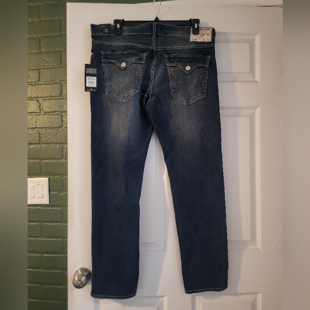 Brand new with tags True Religion GENO FLAP SLIM JEAN